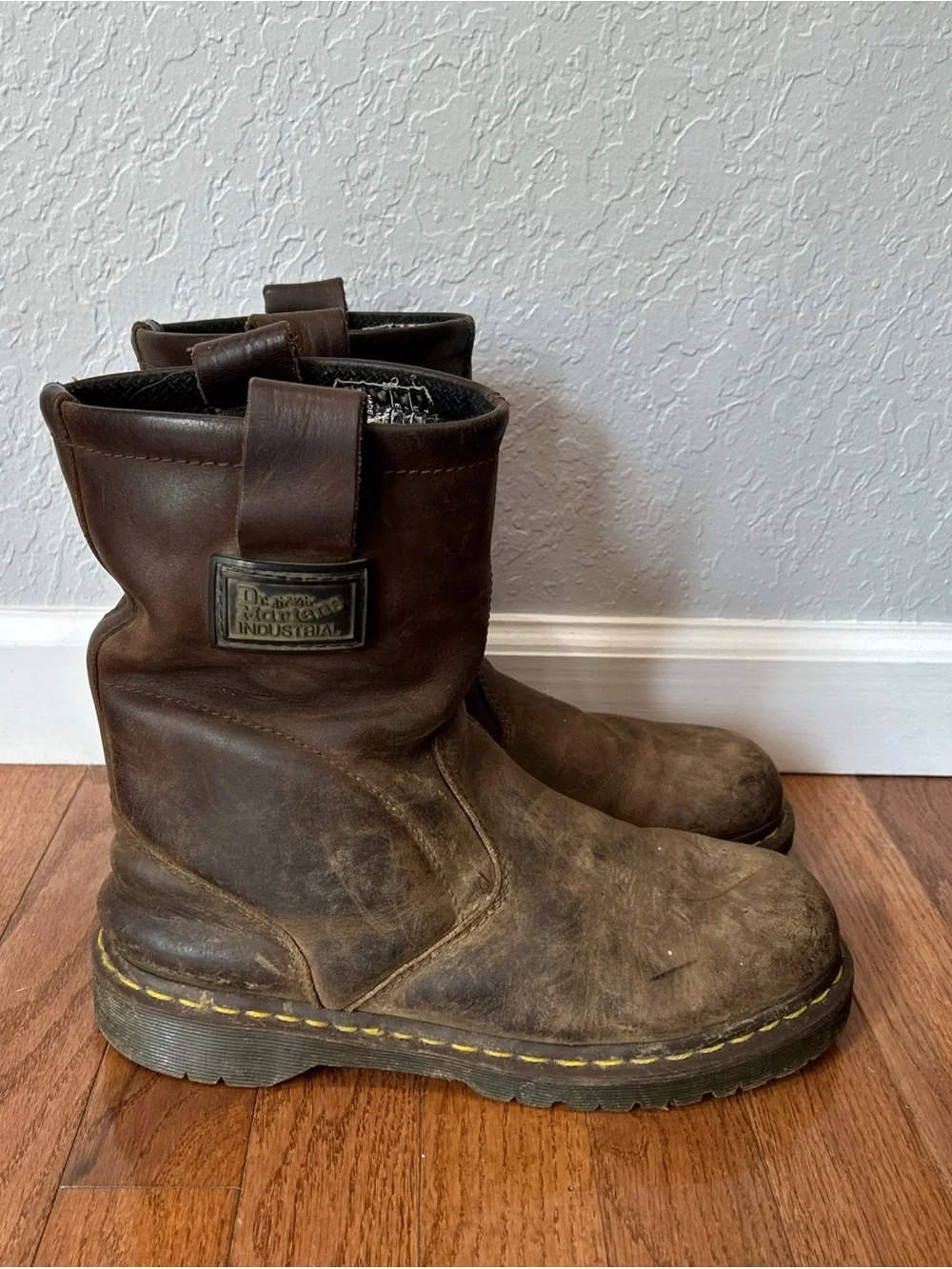 Dr. Martens Industrial Soft Toe Work Boots Leather Men’s Size 8 Brown